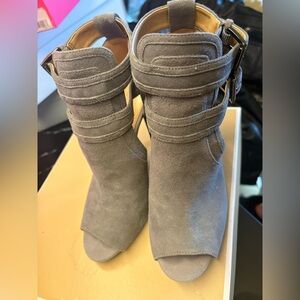 Michael Kors Toe Bootie Size 5M